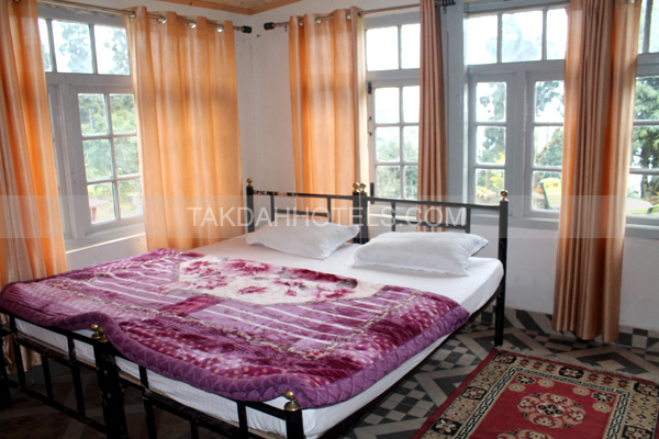 Double Bed Glassroom